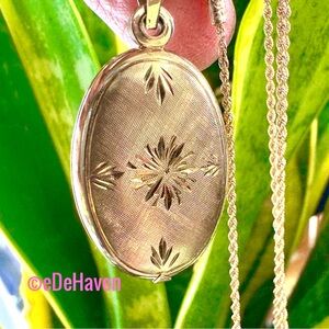 14k Locket & Chain